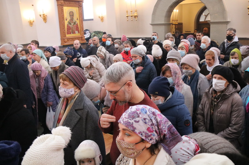 Глава Челябинской митрополии посетил Озерск